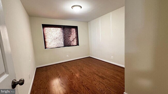 Foto del edificio - 6606 Valley Park Rd