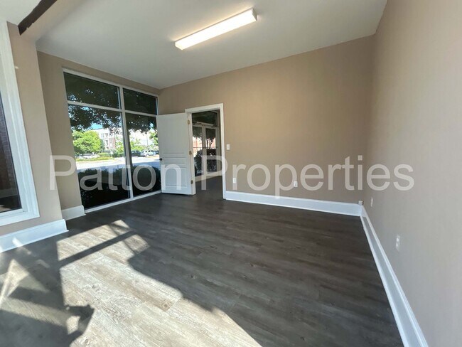 Building Photo - 1308 Pulaski St