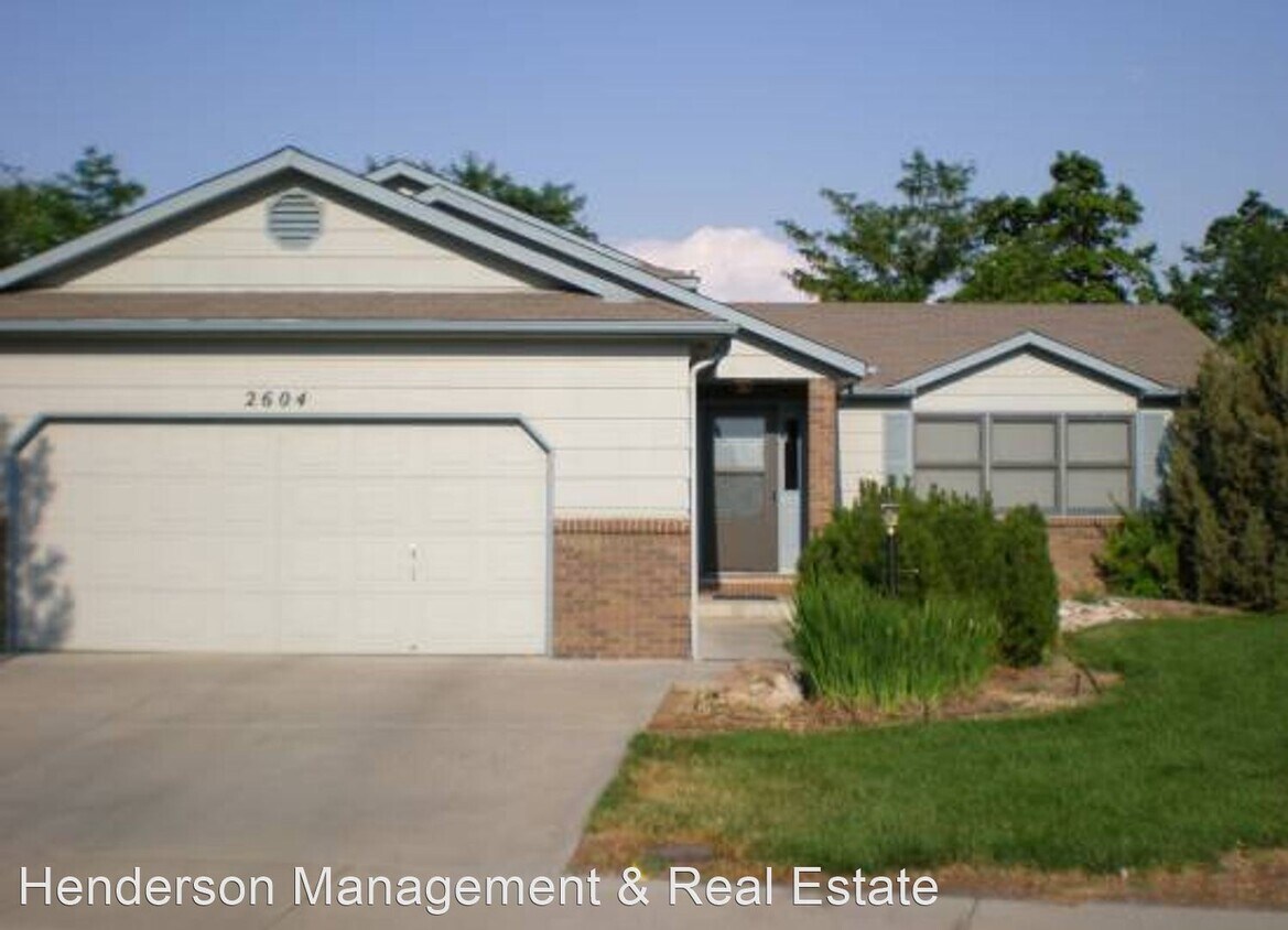 Primary Photo - 4 br, 3 bath House - 2604 E Redbud Drive