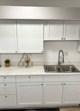 Building Photo - 226-226 N Birchwood Dr