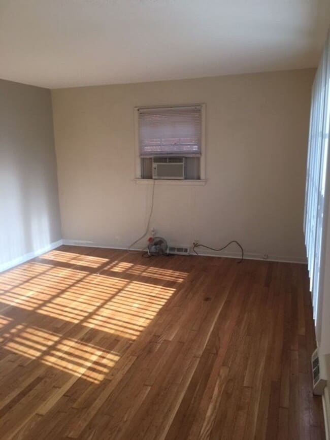 Photo - Deep Springs Duplex!  2 Bedrooms!              20260312 House