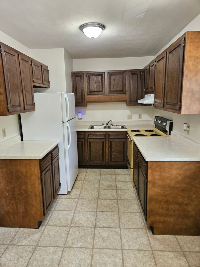 Foto del edificio - 2146 Tanglewood Ave