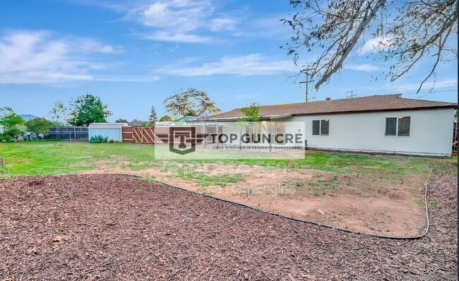 Building Photo - 347 Provo St