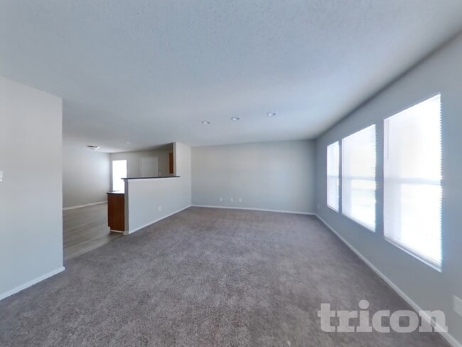 Building Photo - 12129 Belfry Dr