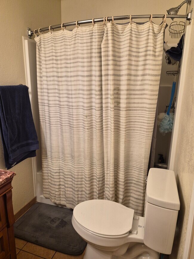 Foto del edificio - 2406 Walker Rd