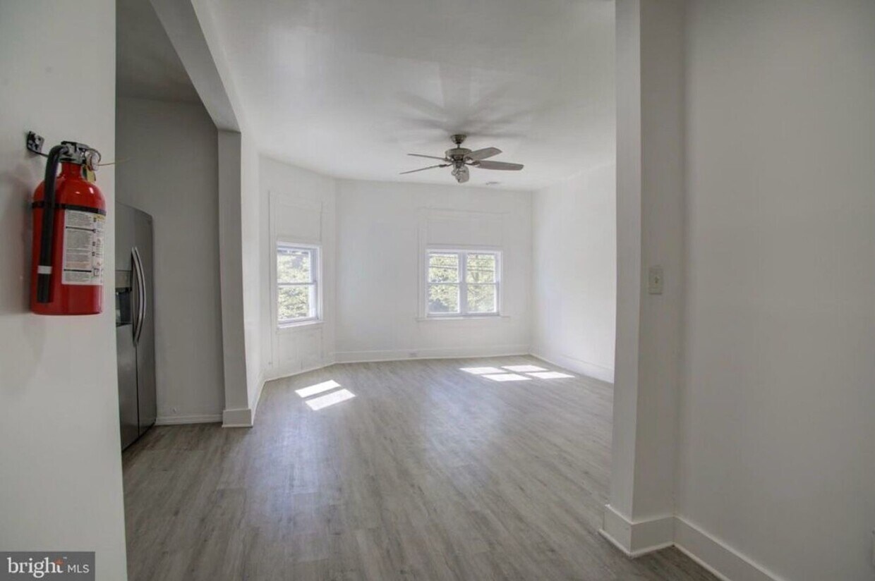 Foto principal - 23 Prospect St