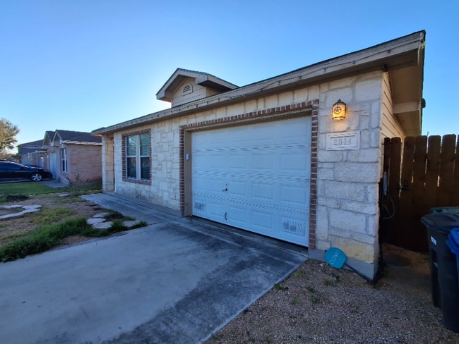 Photo - 2014 Mission Eagle House