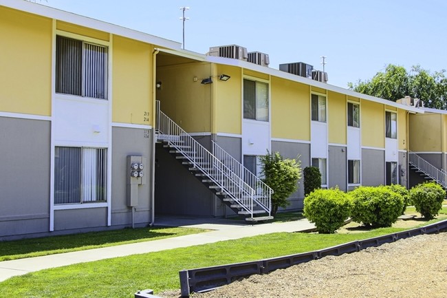 Building Photo - Sycamore Heights