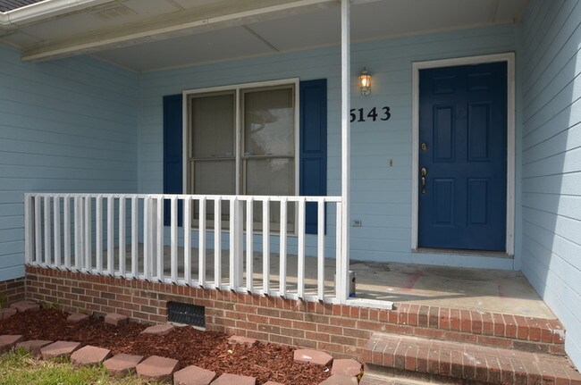 Building Photo - 6143 Rhemish Dr