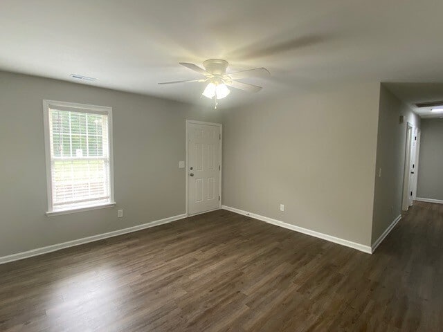 Foto del edificio - 1401 Lizzie Mill Rd