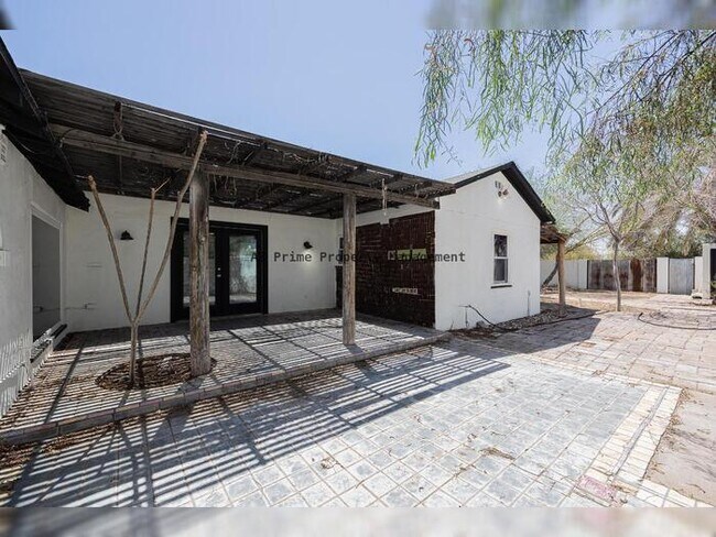 Foto del edificio - 1429 E Palm Ln
