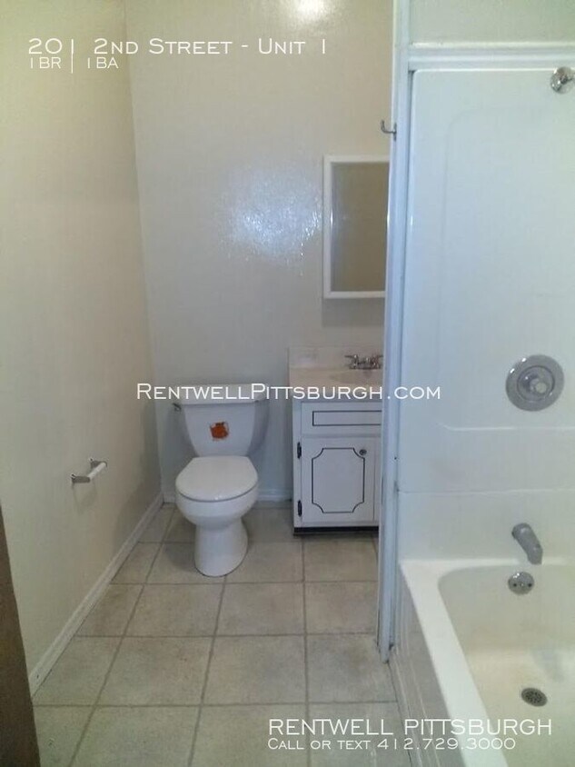 Building Photo - Neville Island 1 bedroom