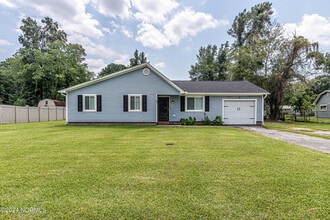 Building Photo - 111 Cedar Crk Dr