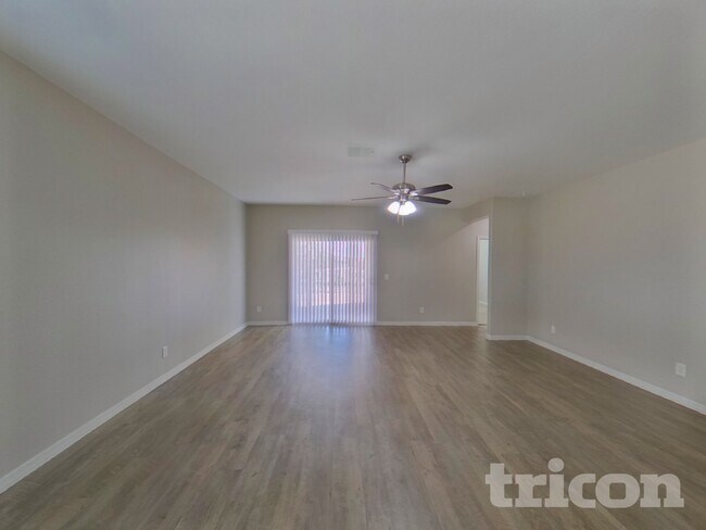 Foto del edificio - 19401 N Nocera Rd