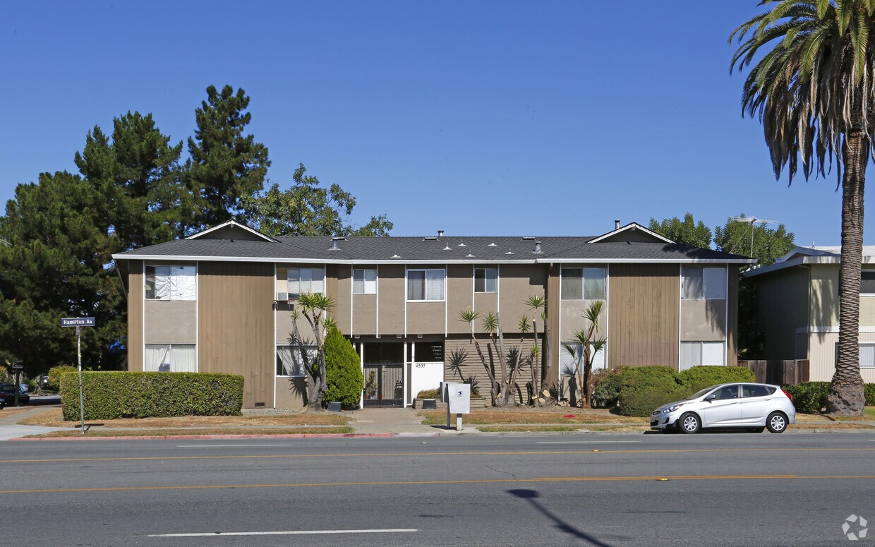 Building Photo - 4595 Hamilton Ave
