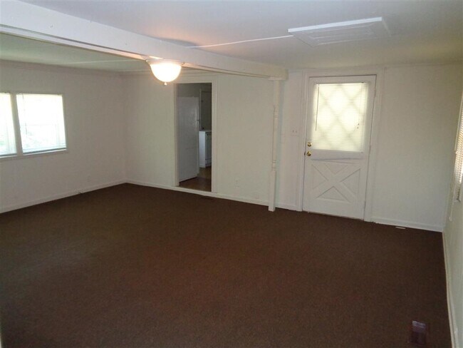 Building Photo - 1830 Happy Valley Cir