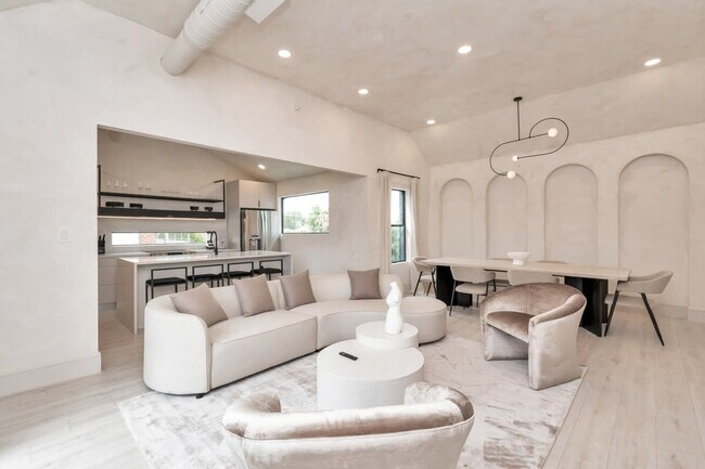 Foto del edificio - 2703 Blodgett St