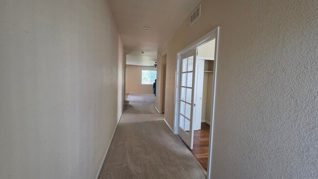 Building Photo - 20953 E Doane Pl