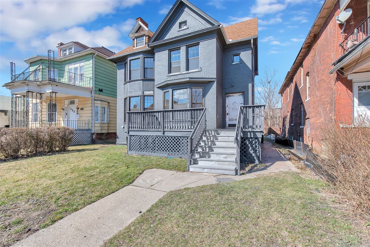 Primary Photo - 8 br, 3 bath House - 146 Hazelwood St