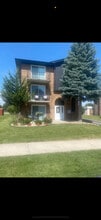 Building Photo - 16552 Crescent Ave