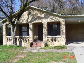 Building Photo - 7680 US-31