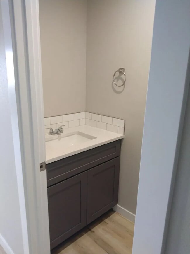 Foto del edificio - 2909 N Chronicle St