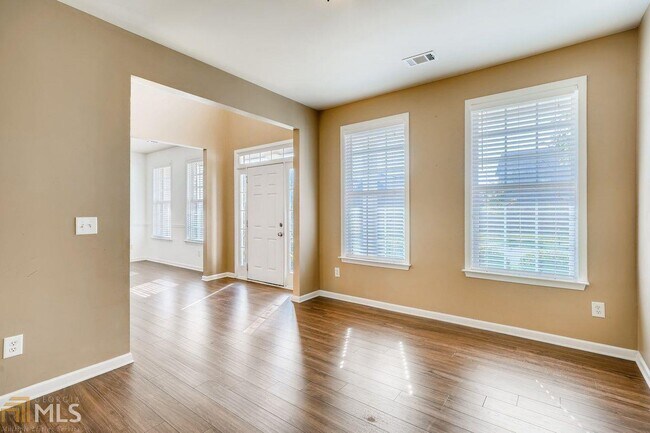 Building Photo - 1617 Sahale Falls Dr
