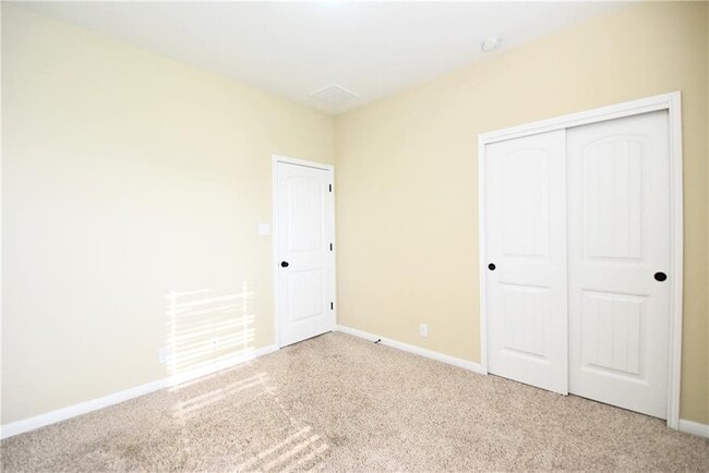 Building Photo - 13400 Briarwick Dr