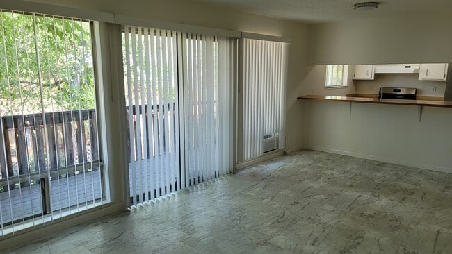 Building Photo - 3075 Berrum Pl