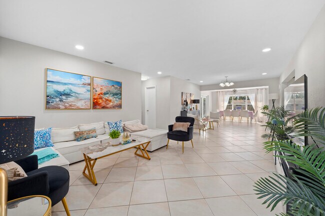 Foto del edificio - 250 NW 11th St