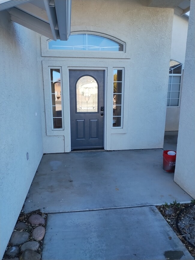 Foto del edificio - 2695 Broken Arrow St