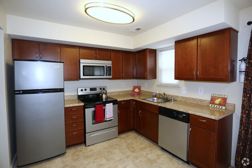 The Townes At Heritage Hill Townhomes Rentals Glen Burnie, MD