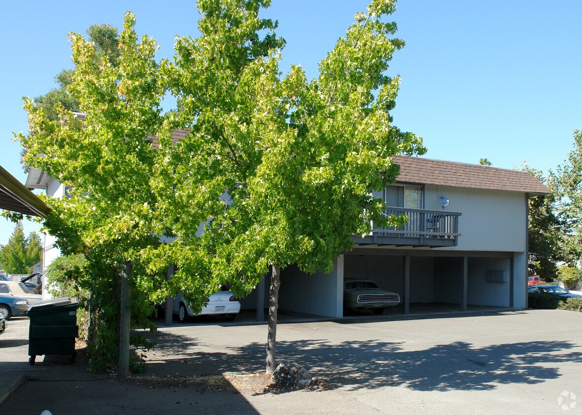 Building Photo - 1155 Evans Dr