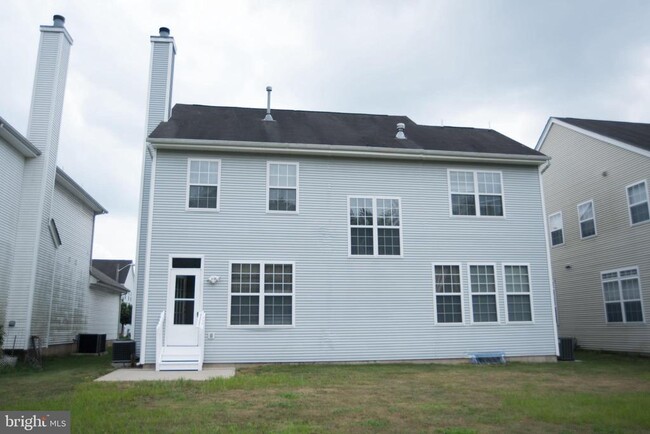 Building Photo - 7 Elsie Dr