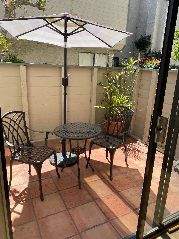 Foto del edificio - 9111 Lemona Ave