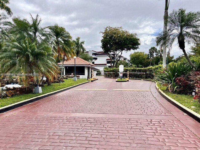 Foto del edificio - 8215 SW 152nd Ave