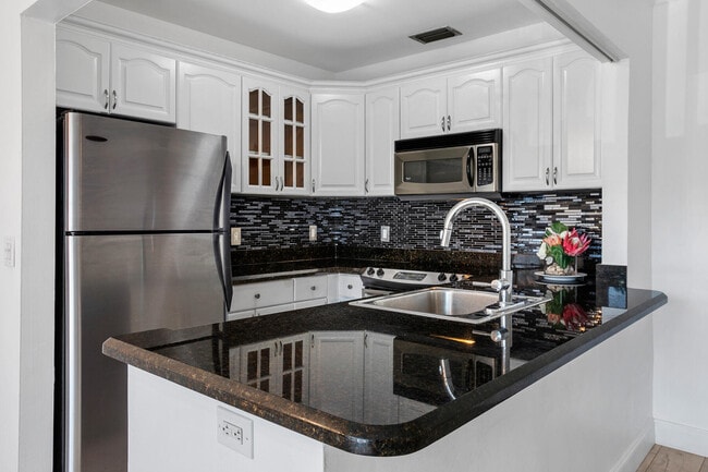 Building Photo - 4201 S Ocean Blvd