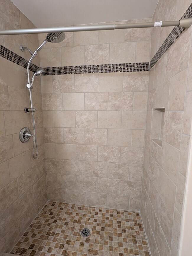 Building Photo - 2506 N Duke St