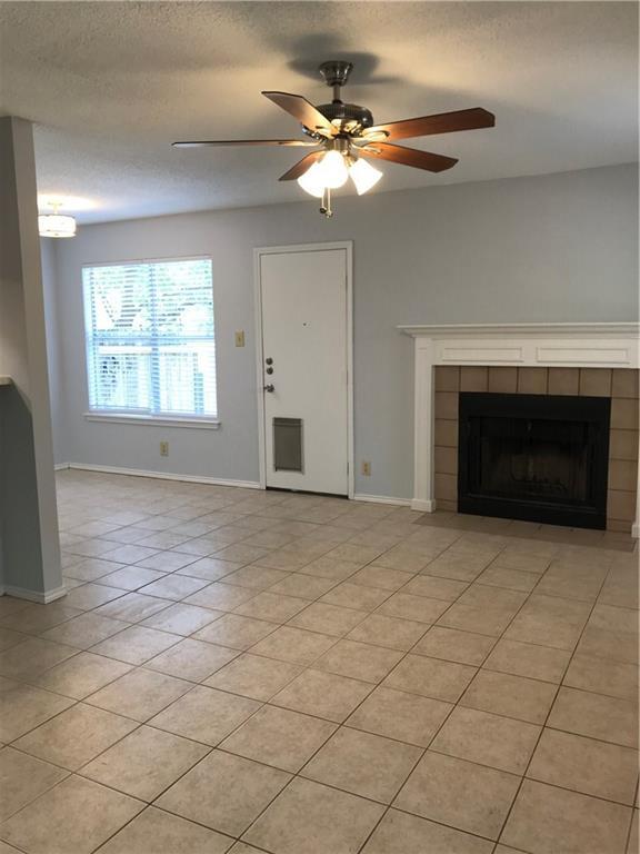 Building Photo - 5908 Parkwood Dr