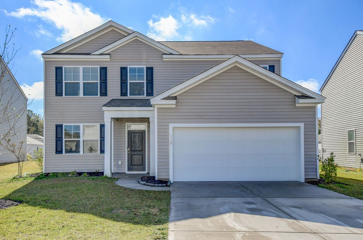 Primary Photo - Summerville Home Rental