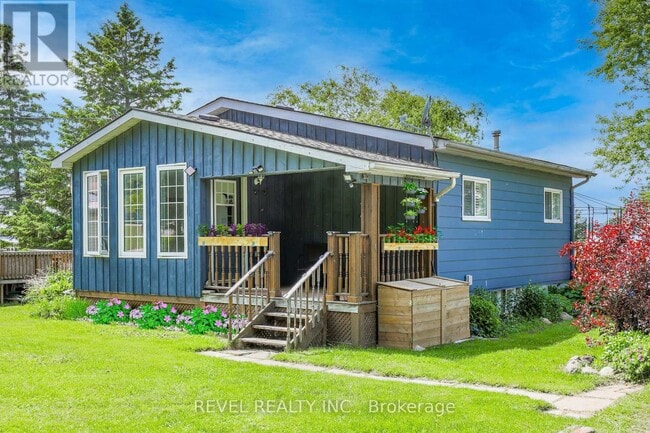 Building Photo - 27 Island View Rd