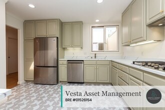 Building Photo - 1768 Jackson St