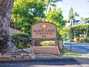 Building Photo - 3740 Lower Honoapiilani Rd