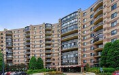 Foto principal - Beautiful 1 Bed 1 Bath Condo With A Stunni...