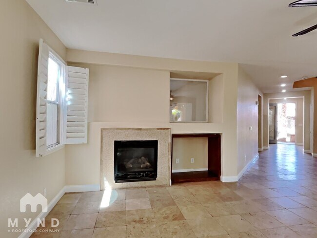 Foto del edificio - 599 Wealdston Ct