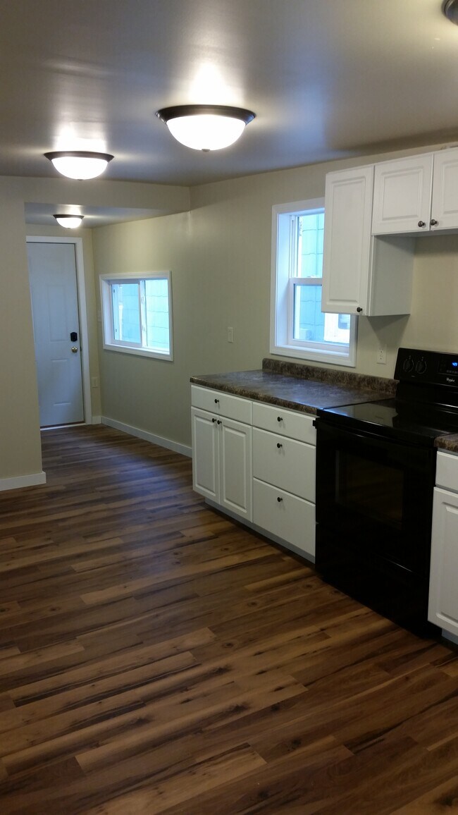 Cocina - 206 West Bluff Street