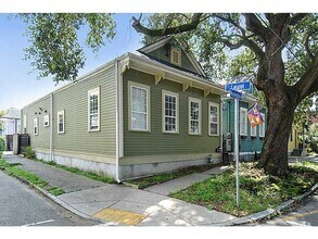 Building Photo - 843 Washington Ave