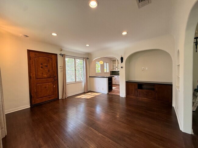 Foto del edificio - 939 Hammond St