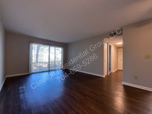 Building Photo - 338 Orchard Trace Ln