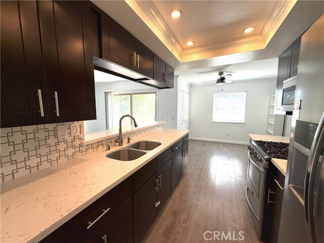 Building Photo - 25297 Tanoak Ln